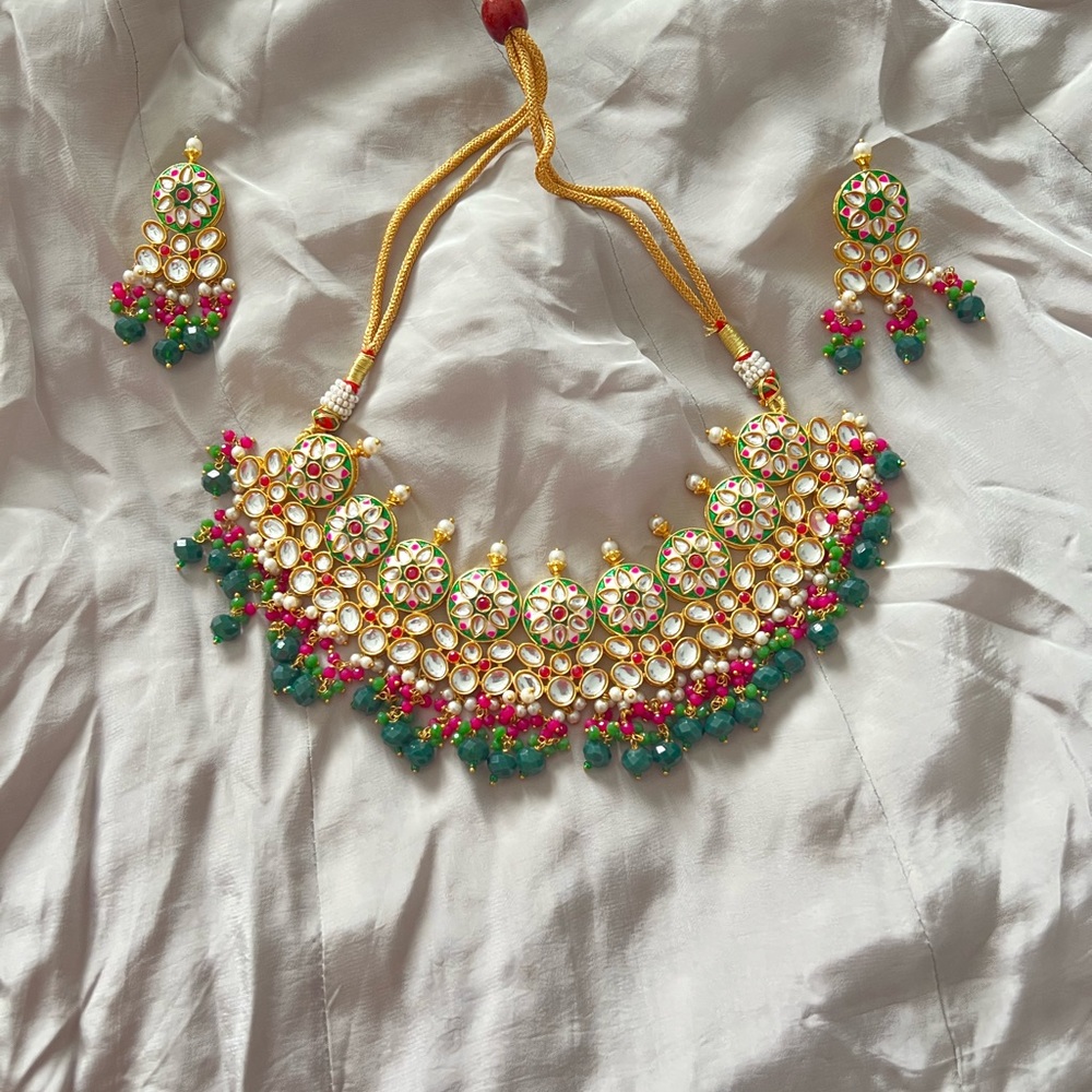 Indian jewellery set
